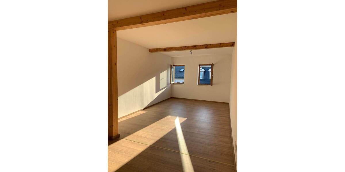Etagenwohnung Saalfeld/Saale Saalfeld - 5 Zimmer, 133 m&sup2;, 1.130&euro; | Angebot:25736948