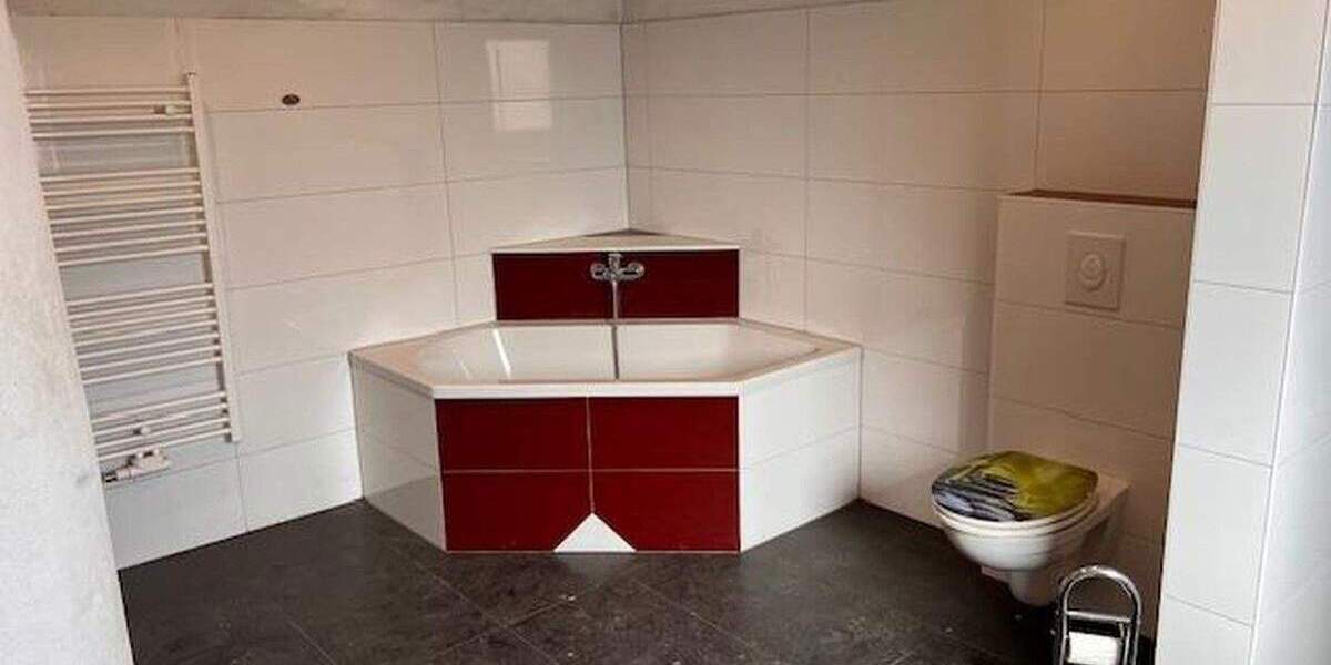 Doppelhaushälfte, 87 qm Wfl., 573 qm Grund, Kamin, neues Bad 3 zimmer