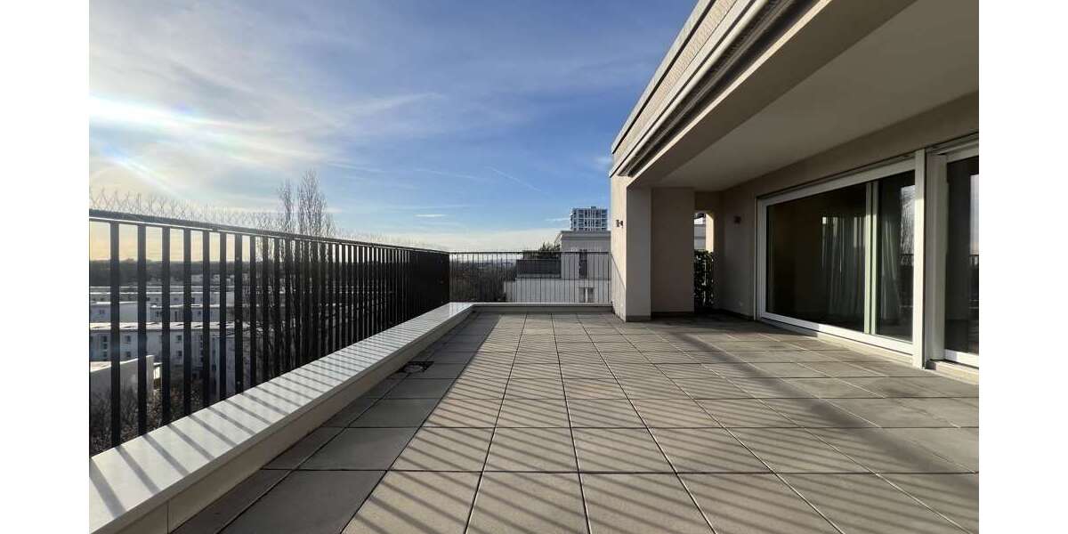 Etagenwohnung Frankfurt am Main Bockenheim - 3 Zimmer, 143 m&sup2;, 2.625&euro; | Angebot:26164919