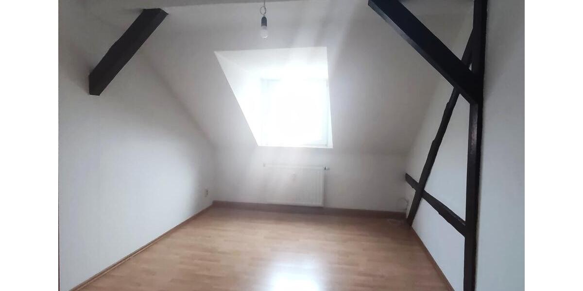 Dachgeschoßwohnung Plauen - 2 Zimmer, 45 m&sup2;, 230&euro; | Angebot:26578497