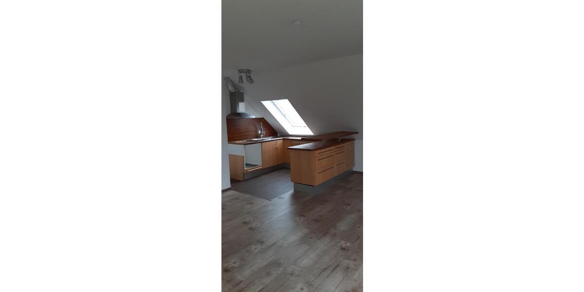 Dachgeschoßwohnung Alzenau - 3 Zimmer, 64 m&sup2;, 890&euro; | Angebot:24818027