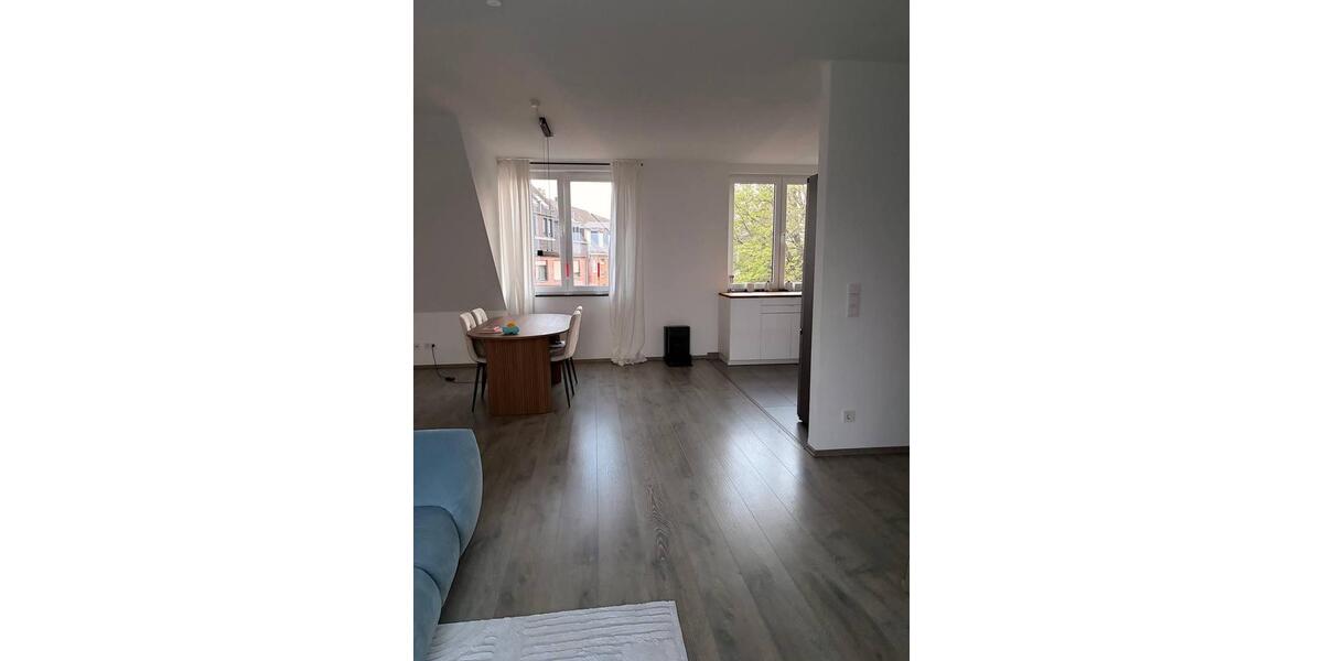 Dachgeschoßwohnung Düsseldorf Stadtbezirk 3 - 2 Zimmer, 64 m&sup2;, 1.400&euro; | Angebot:26644914