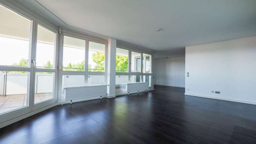 #willkommendaheim Zentrales, lichterfülltes Penthouse mit Dachterrasse 3.5 zimmer