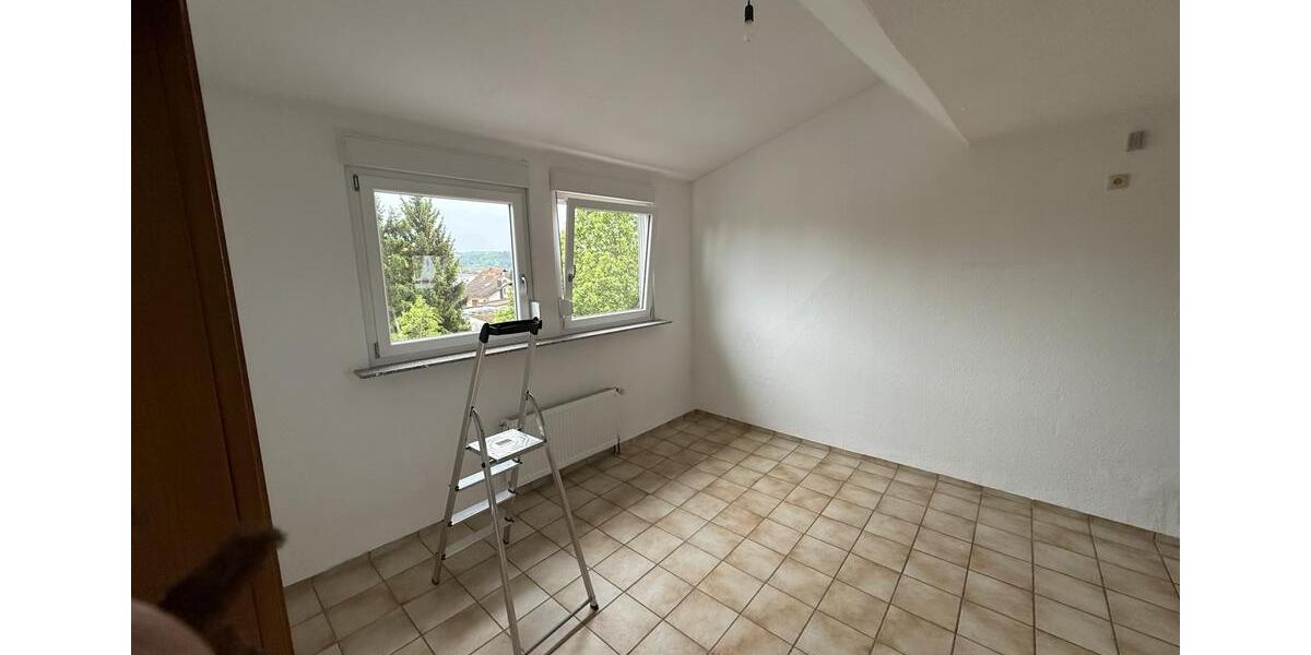 Dachgeschoßwohnung Homburg - 2 Zimmer, 60 m&sup2;, 600&euro; | Angebot:26511334