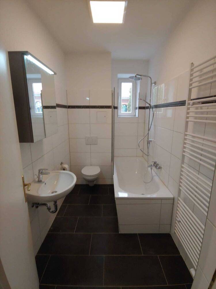 4- Zimmer Wohnung in Stadtfeld zu vermieten!