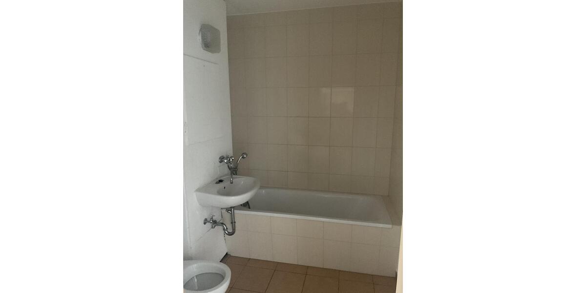 Etagenwohnung Weißwasser (Oberlausitz) - 3 Zimmer, 59 m&sup2;, 308&euro; | Angebot:26338037