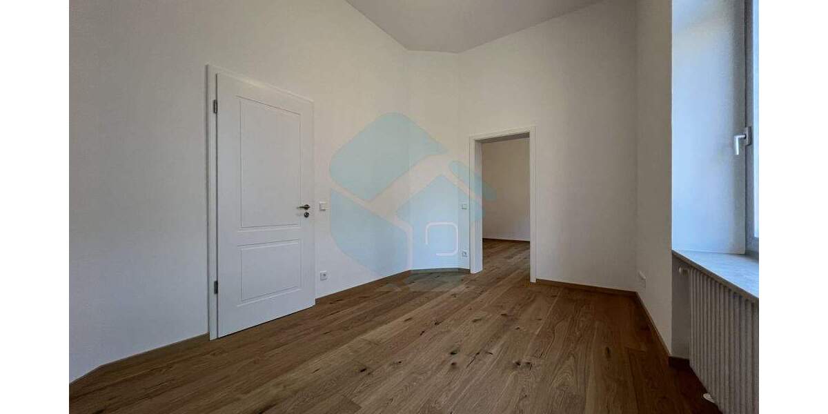 Etagenwohnung Frankfurt Sachsenhausen - 5 Zimmer, 160 m&sup2;, 3.000&euro; | Angebot:25734441