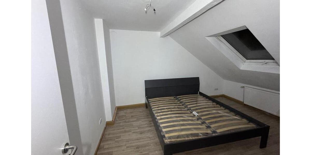 Hochparterre Düren Mariaweiler-Hoven - 4.5 Zimmer, 125 m&sup2;, 1.100&euro; | Angebot:25017076