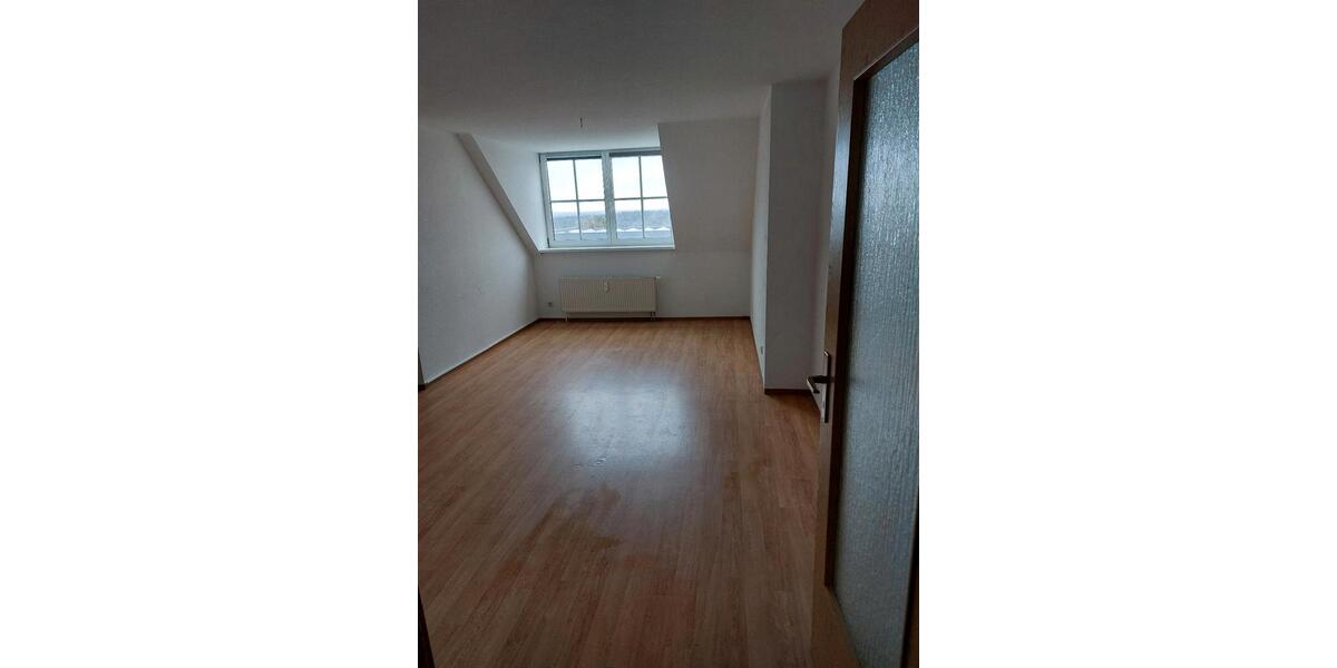 Dachgeschoßwohnung Bautzen - 2 Zimmer, 72 m&sup2;, 358&euro; | Angebot:25964140