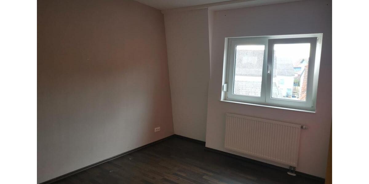 Etagenwohnung Homberg (Ohm) - 3 Zimmer, 87 m&sup2;, 680&euro; | Angebot:26448981