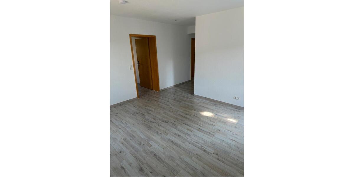 Etagenwohnung Sömmerda - 3 Zimmer, 58 m&sup2;, 580&euro; | Angebot:26099789