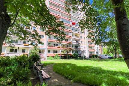 Wohnung Zwickau Innenstadt - 3 Zimmer, 70 m&sup2;, 455&euro; | Angebot:27455141