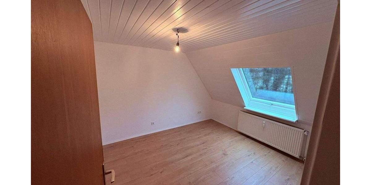 Etagenwohnung Leverkusen Lützenkirchen - 3 Zimmer, 50 m&sup2;, 590&euro; | Angebot:25753314