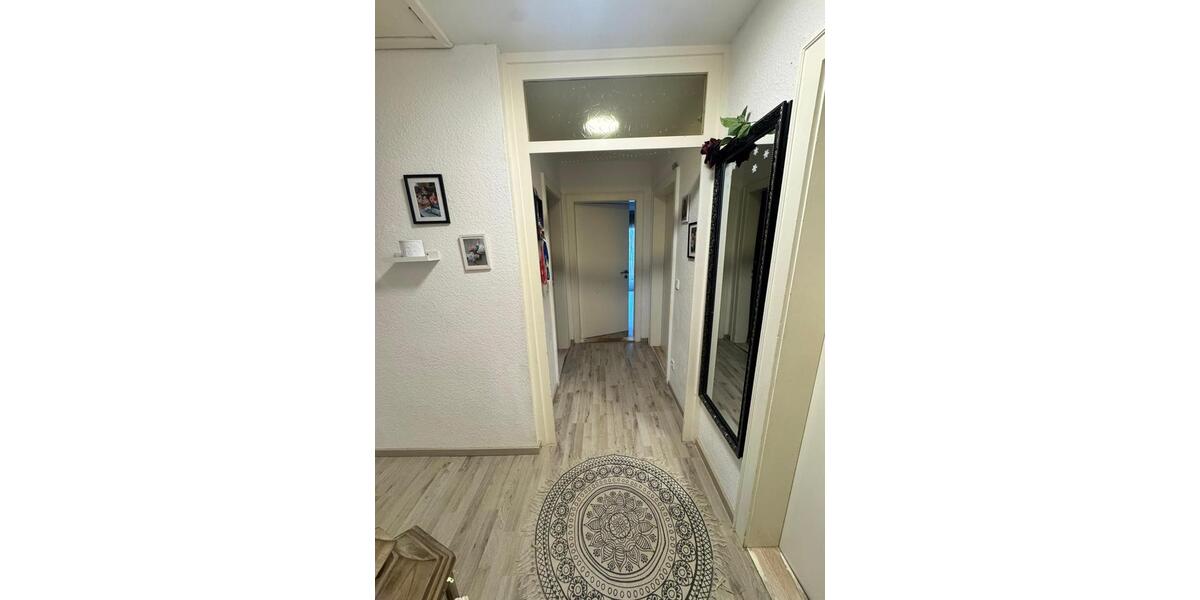Dachgeschoßwohnung Uetze - 4 Zimmer, 74 m&sup2;, 650&euro; | Angebot:26003942