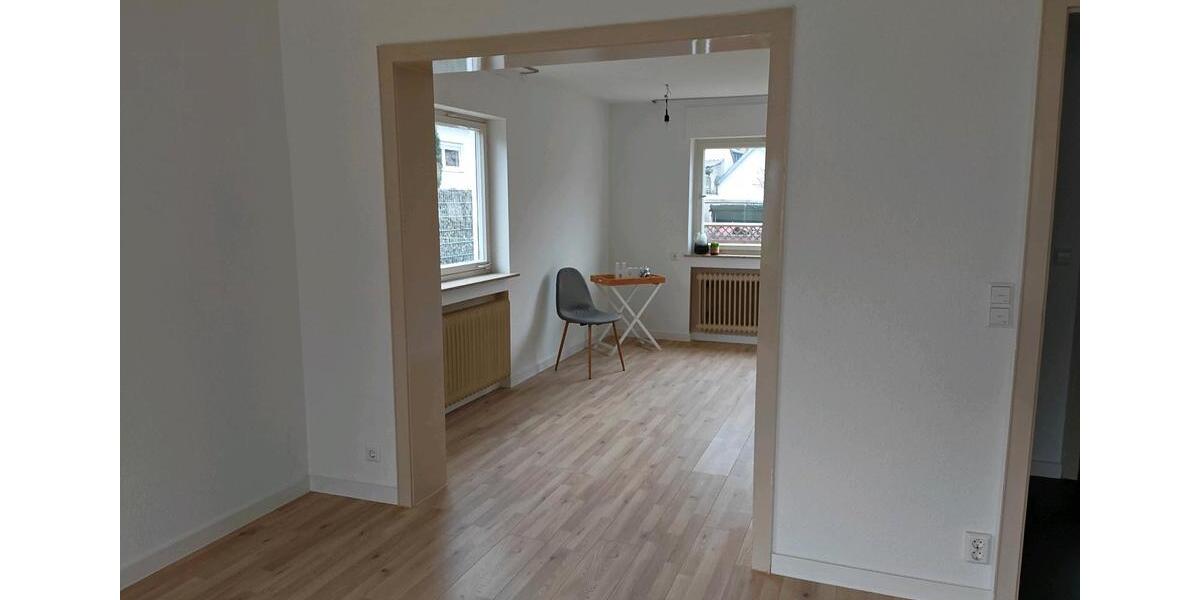 Mehrfamilienhaus, Wohnhaus Urbach - 6 Zimmer, 145 m&sup2;, 2.290&euro; | Angebot:24585306