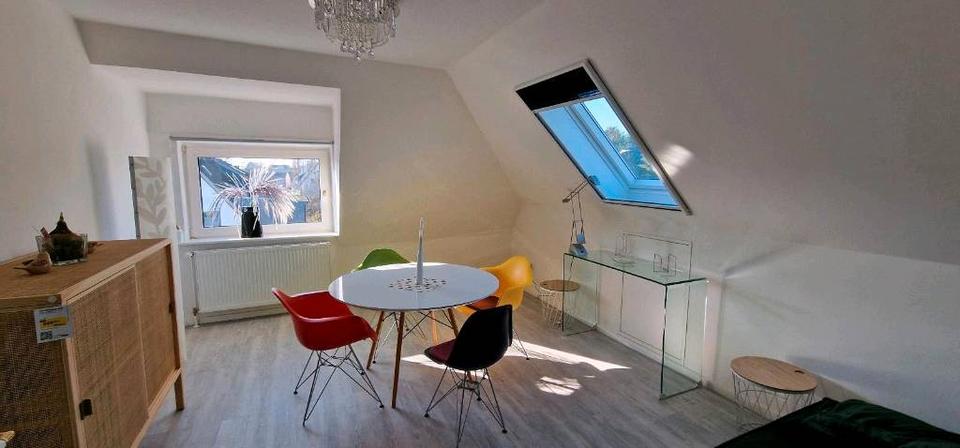 Dachgeschoßwohnung Bremerhaven Lehe - 3 Zimmer, 64 m&sup2;, 800&euro; | Angebot:25933046