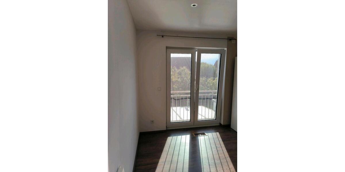 Etagenwohnung Erkelenz - 3 Zimmer, 74 m&sup2;, 1.100&euro; | Angebot:26688753