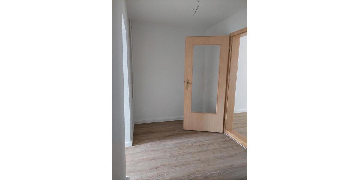 Etagenwohnung Roßwein - 2 Zimmer, 60 m&sup2;, 340&euro; | Angebot:24347943