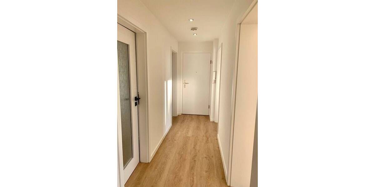 Etagenwohnung Reichenbach - 3 Zimmer, 62 m&sup2;, 400&euro; | Angebot:26065680