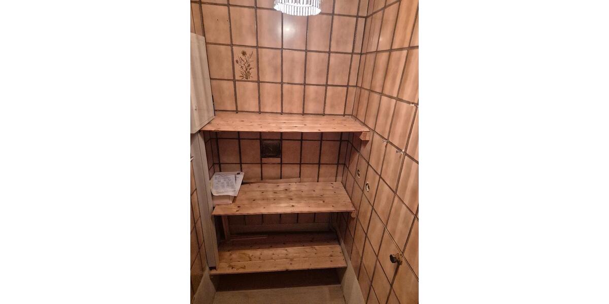 Etagenwohnung Helmbrechts - 2 Zimmer, 77 m&sup2;, 430&euro; | Angebot:26561803