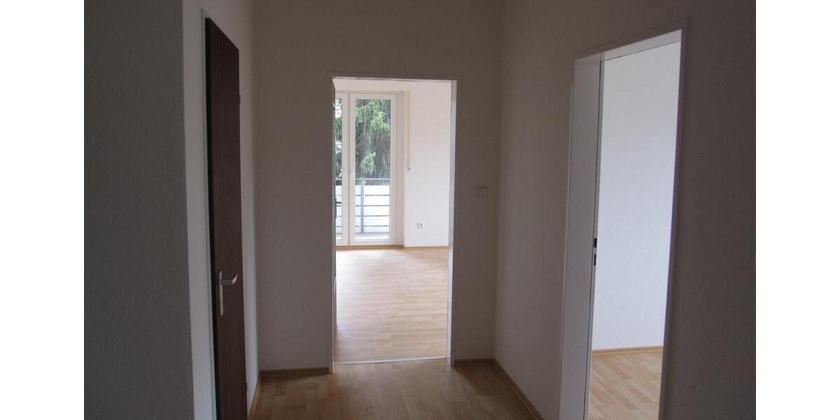 Schöne zentral gelegene Wohnung - 3 ZKB Balkon 3 zimmer