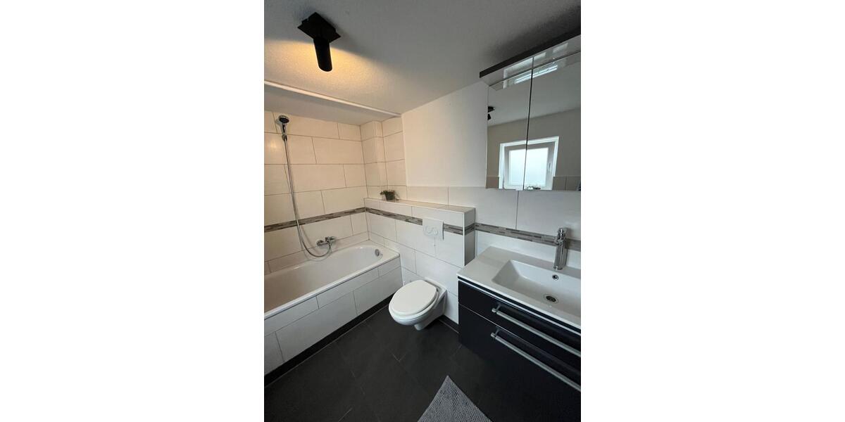 Wohnen auf Zeit Rendsburg - 4 Zimmer, 98 m&sup2;, 25&euro; | Angebot:26235371