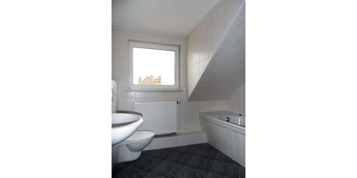 Dachgeschoßwohnung Bautzen - 3 Zimmer, 76 m&sup2;, 450&euro; | Angebot:25146884