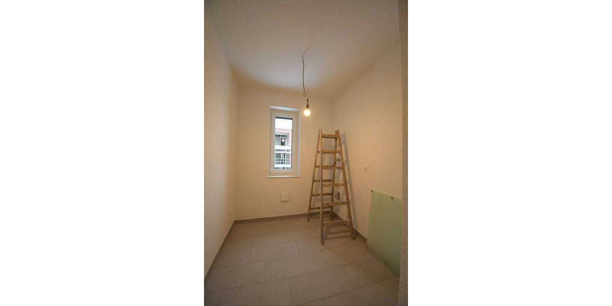 Etagenwohnung Edewecht Husbäke - 2 Zimmer, 77 m&sup2;, 960&euro; | Angebot:24857380