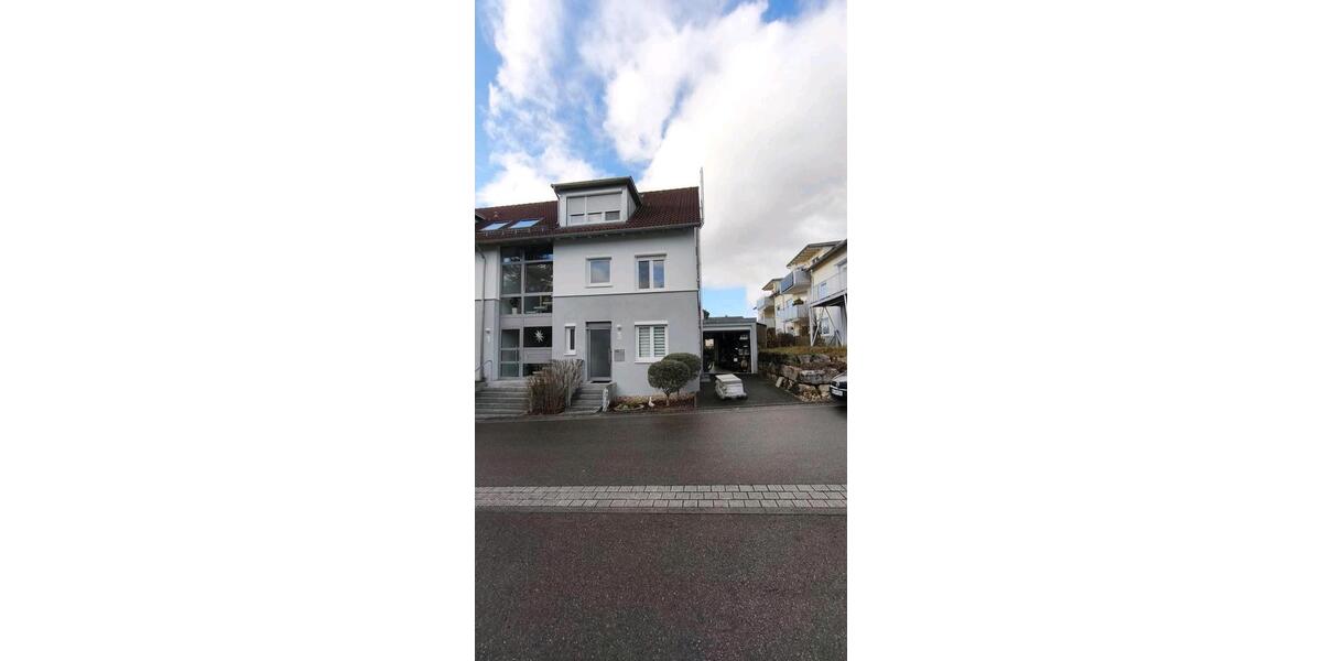 Maisonettenwohnung Schwaikheim - 5 Zimmer, 94 m&sup2;, 2.130&euro; | Angebot:25838318