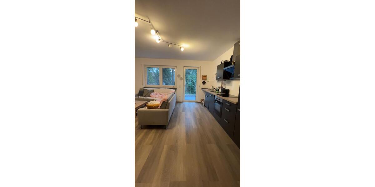 Erdgeschoßwohnung Ansbach - 4 Zimmer, 14 m&sup2;, 245&euro; | Angebot:24561697