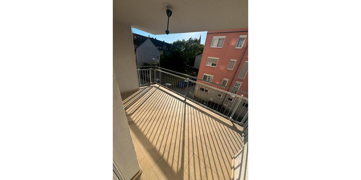 Etagenwohnung Ludwigshafen am Rhein Ludwigshafen-Hemshof - 3 Zimmer, 90 m&sup2;, 1.170&euro; | Angebot:26512345