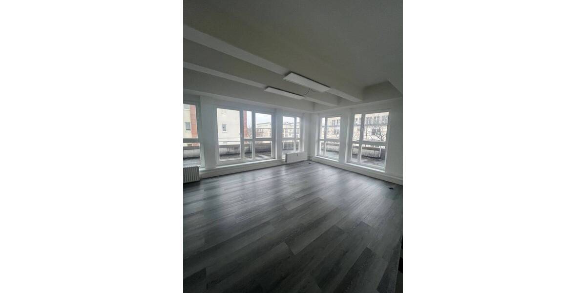 Gewerbeobjekt Saarlouis Roden - 6 Zimmer, 83 m&sup2;, 720&euro; | Angebot:26840737