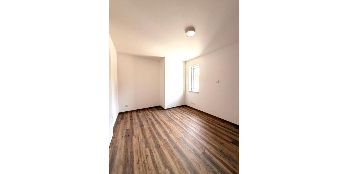 Etagenwohnung Tiefenbach - 3 Zimmer, 72 m&sup2;, 849&euro; | Angebot:26663374