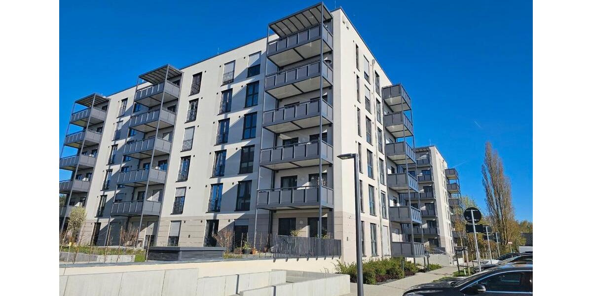 Etagenwohnung Rostock Groß-Klein - 4 Zimmer, 101 m&sup2;, 1.800&euro; | Angebot:26705592
