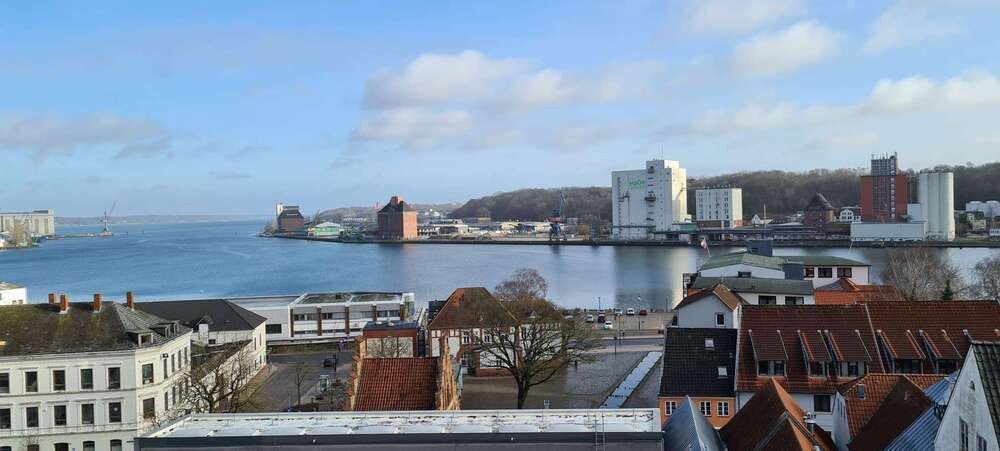 Wohnung zum Mieten in Flensburg 1.055 € 91 m²