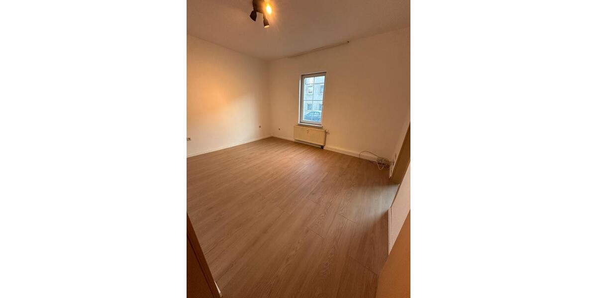 Erdgeschoßwohnung Rottenburg am Neckar - 3 Zimmer, 70 m&sup2;, 900&euro; | Angebot:25057551