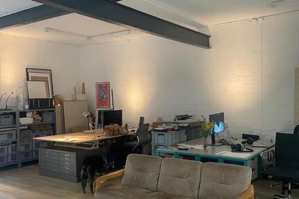 Zwei Atelier-Schreibtischplätze frei zimmer