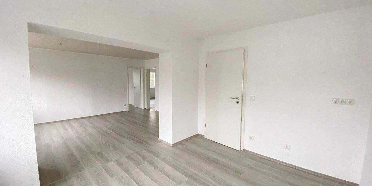 Etagenwohnung Übach-Palenberg Zweibrüggen - 3 Zimmer, 81 m&sup2;, 650&euro; | Angebot:24846776