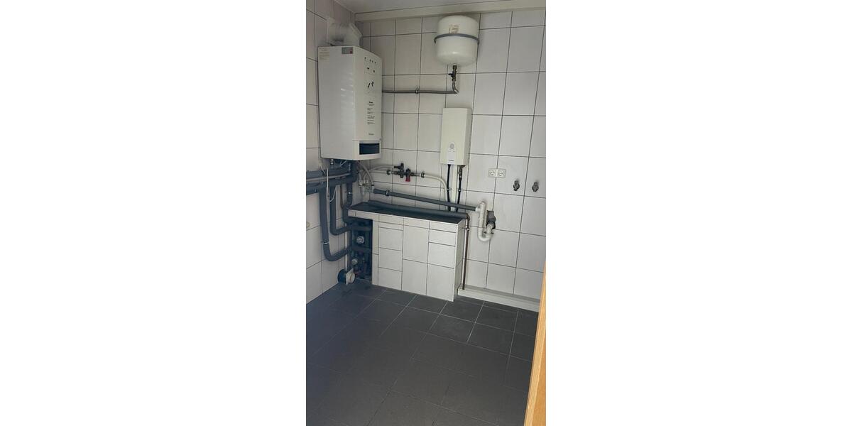 Reihenhaus Kitzingen - 5 Zimmer, 174 m&sup2;, 1.250&euro; | Angebot:26237536