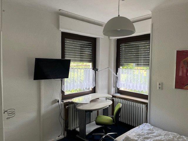 Wohnen auf Zeit Saarbrücken St. Arnual - 14 Zimmer, 84 m&sup2;, 420&euro; | Angebot:26166176