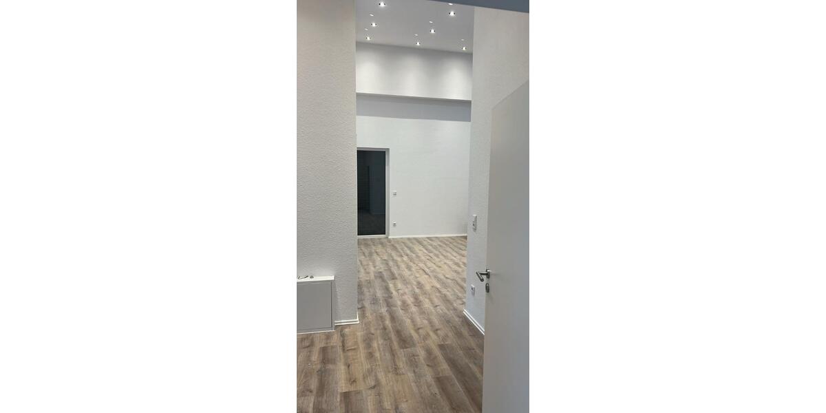 Einfamilienhaus Gemünden am Main - 5 Zimmer, 262 m&sup2;, 2.240&euro; | Angebot:25539531