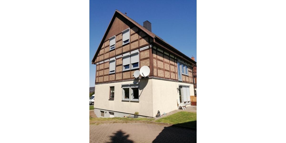 Frei werdende 3-R-Wohnung mit EBK im ländlichen Idyll gelegen! Anmietung Garage möglich! 3 zimmer