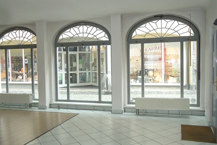 Laden/ Geschäft/ Verkaufsfläche in Naumburg zur Miete 2 zimmer
