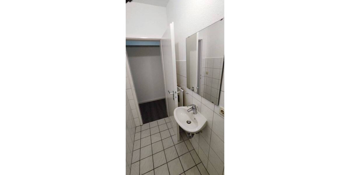 Etagenwohnung Bad Kissingen - 2 Zimmer, 72 m&sup2;, 595&euro; | Angebot:26192272