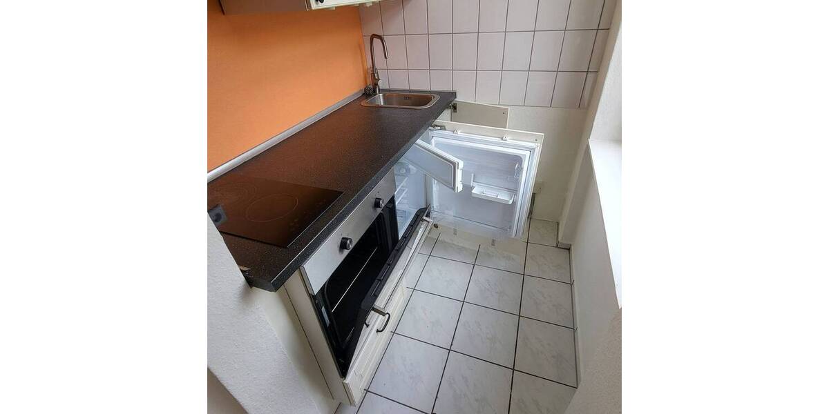Etagenwohnung Schwerin Schelfstadt - 2 Zimmer, 33 m&sup2;, 345&euro; | Angebot:26851509