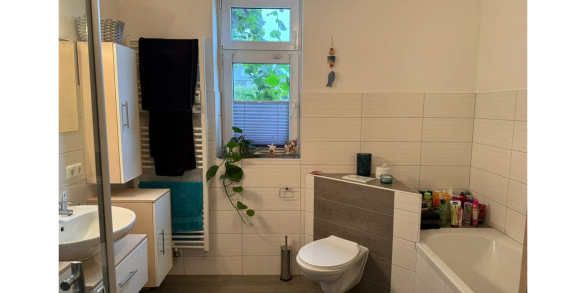 Erdgeschoßwohnung Hörselberg-Hainich Hainich - 4 Zimmer, 129 m&sup2;, 970&euro; | Angebot:25568585