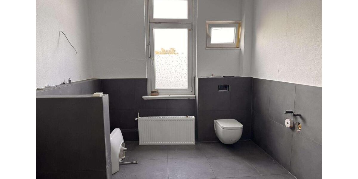 Erstbezug nach Kernsanierung 3 zimmer