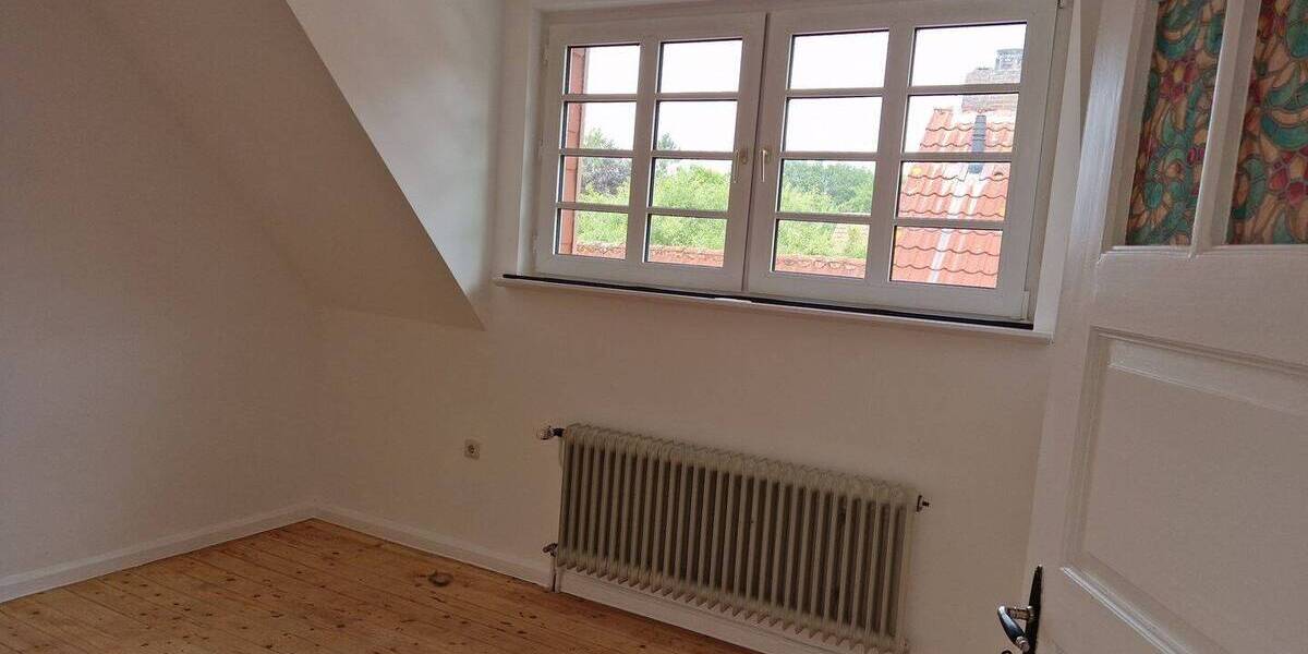 Einfamilienhaus Barßel Elisabethfehn - 6 Zimmer, 134 m&sup2;, 1.200&euro; | Angebot:25738682