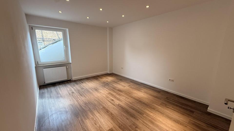 Etagenwohnung Frankenthal (Pfalz) - 4 Zimmer, 104 m&sup2;, 1.250&euro; | Angebot:26442757