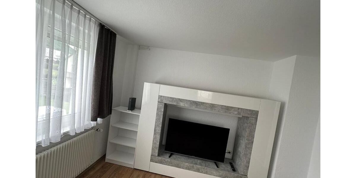 Etagenwohnung Dettingen an der Erms - 3 Zimmer, 60 m&sup2;, 1.950&euro; | Angebot:24590407